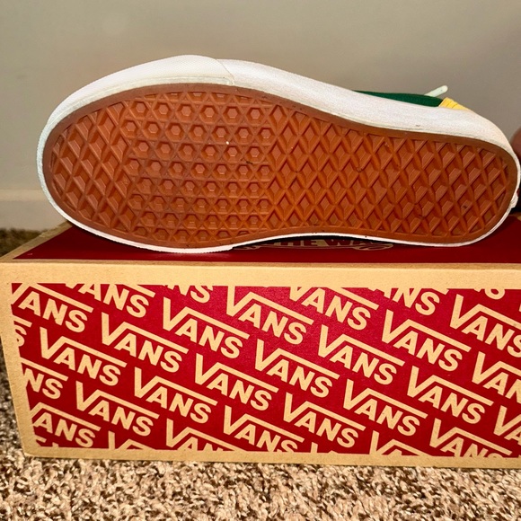 Old Skool Vans - Picture 2 of 3